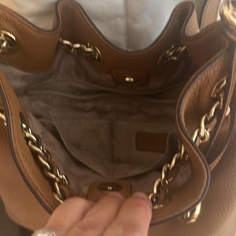 Handbag - Picture 4 of 5